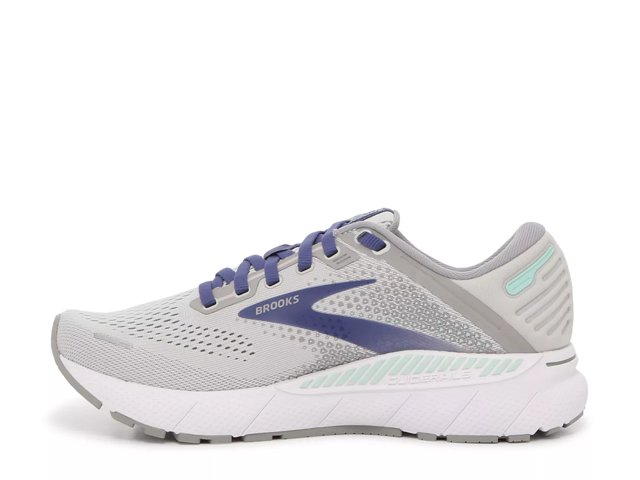 Running warehouse deals brooks adrenaline
