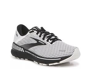 Brooks all black running on sale shoes