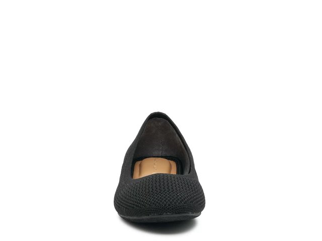 Kelly and katie poppie top flat sandal