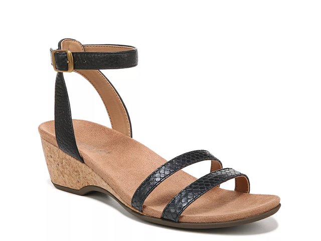 Vionic sandals dsw outlet