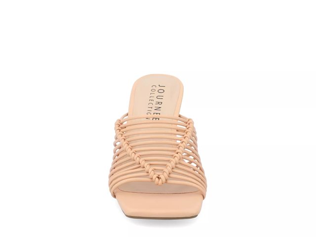 Journee Saskia Sandal