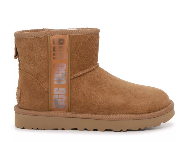 Ugg classic outlet mini marron