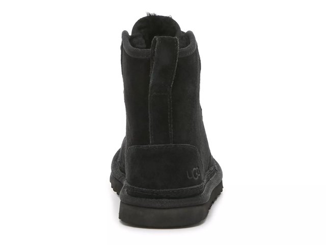 High top 2024 black uggs