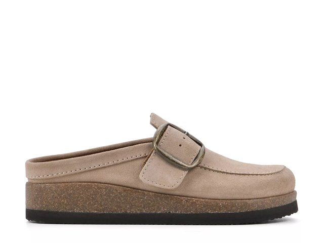 White Mountain Bueno Clog - Free Shipping | DSW