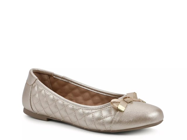 Dsw white flats store