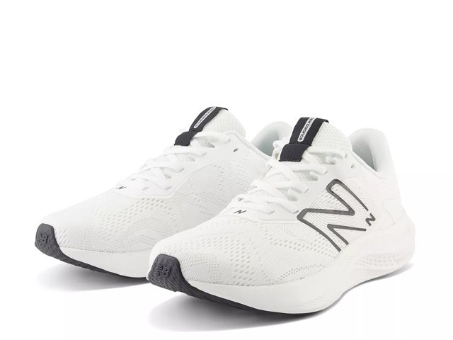 New Balance DynaSoft Pro Run V2 Running Shoe - Women's - Free