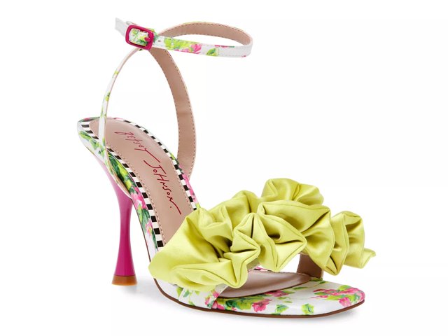 Betsey johnson hotsell sandals dsw