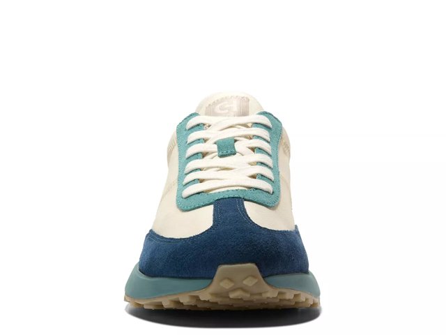 Grand crosscourt running sneaker on sale