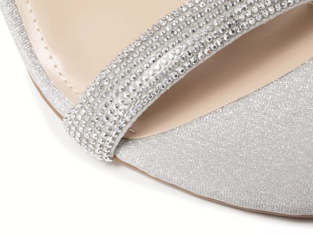 kellyページ Kelly & Katie Lizabi Flat - Free Shipping | DSW