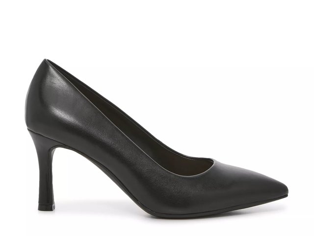 Kelly & Katie Emmie Pump