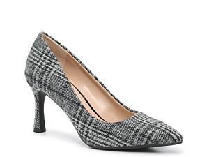 Pumps hot sale at dsw