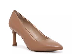 Beige pumps hot sale dsw