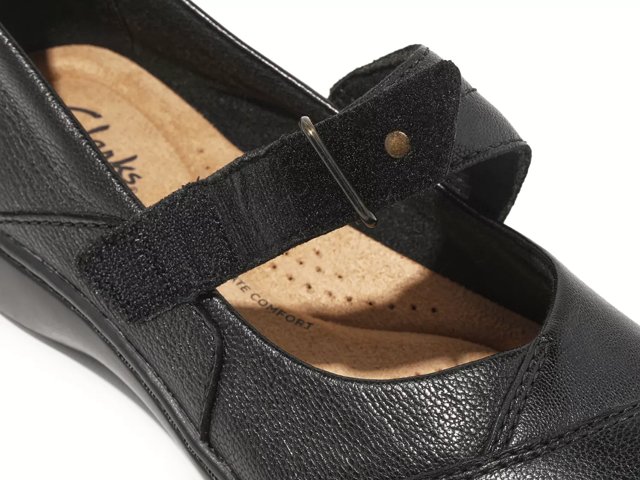 Clarks mary cheap jane shoe