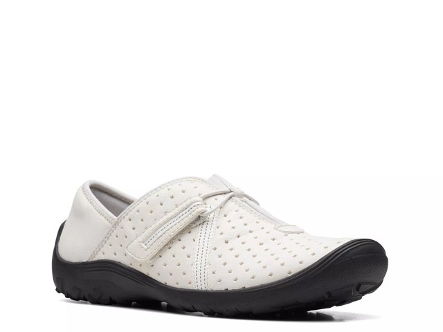 Clarks white slip on shoes discount