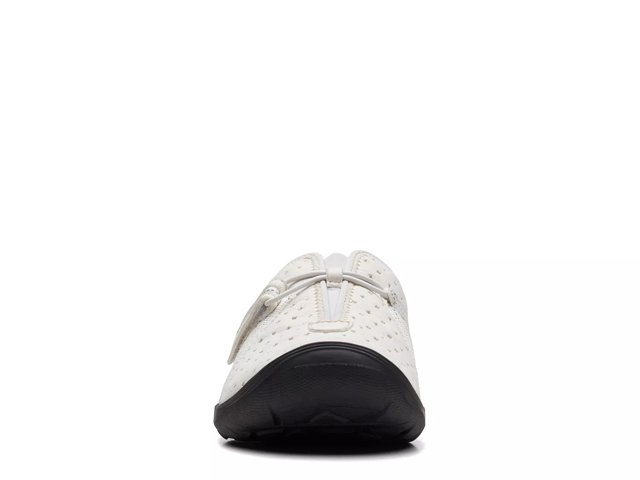 Clarks tequini white top