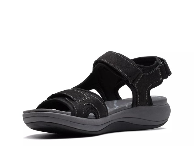 The bay clarks online sandals