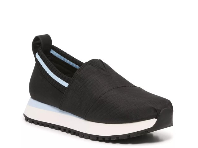 TOMS Resident Jogger 2.0 Slip On Sneaker Women s
