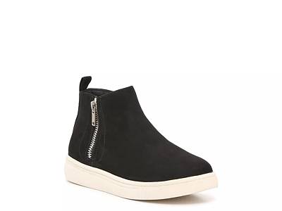 Madden girl discount piper wedge sneaker