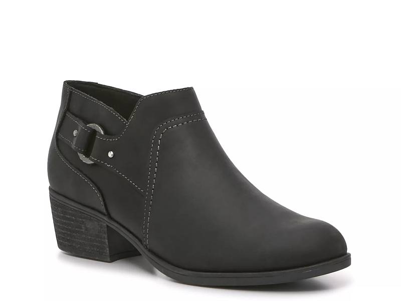 Vaneli store dany bootie