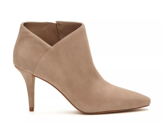 Vince camuto clearance avera bootie