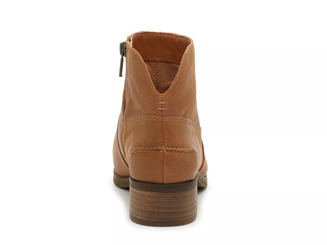 Lucky brand chukka store boots womens