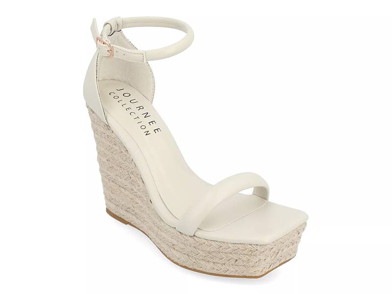 Journee Collection Women's Ashlyn Comfort Wedge