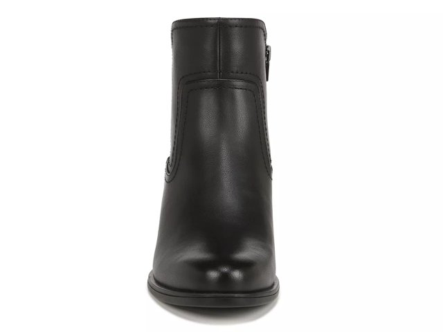 Naturalizer hotsell booties dsw