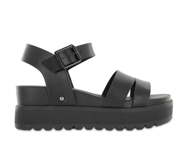 Black platform sandals dsw hot sale