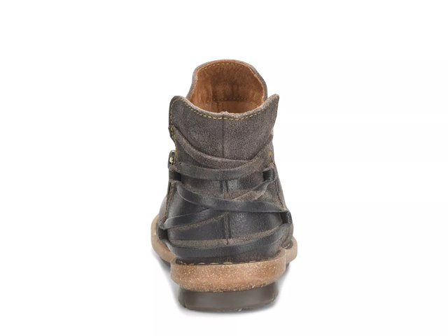 Dsw on sale born booties