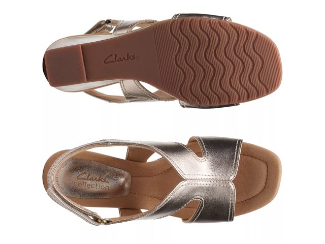 Clarks metallic wedge sandals clearance