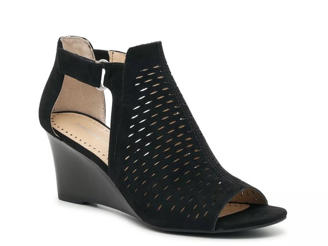Adrienne vittadini wedge sandals store