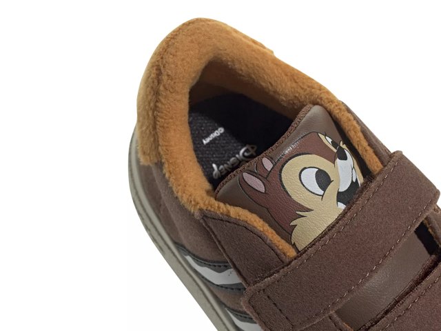 Adidas enfant lion 2025