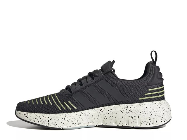 Adidas swift run gold black discount