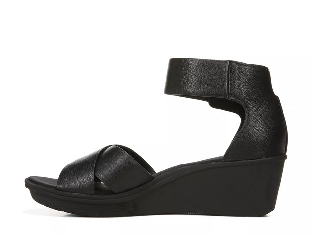 naturalizer riviera wedge