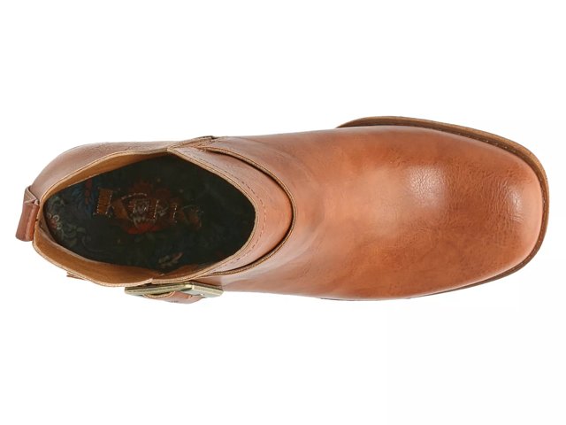 Dsw korks on sale