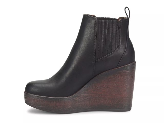 bionica ocala wedge bootie