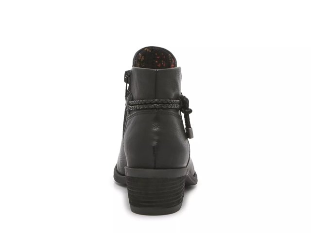 Born concept boots sale