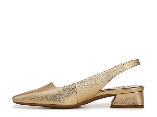 naturalizer wynd pump