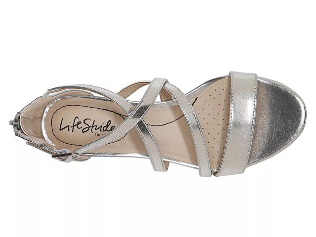 Yolanda wedge platform sandal deals