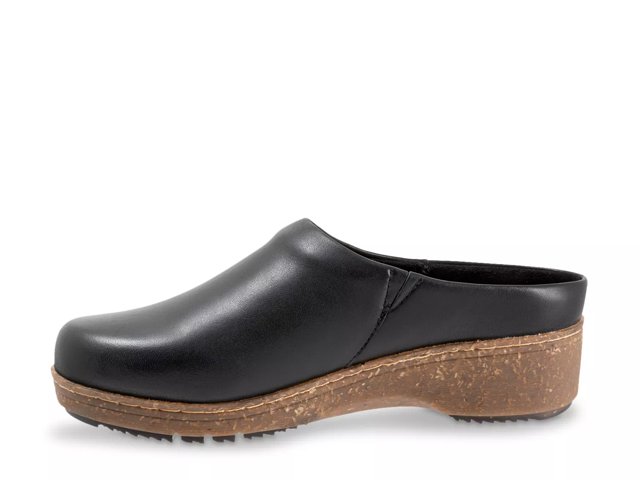 Softwalk Arvada Clog