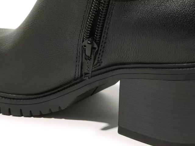Guess hot sale felicia boots