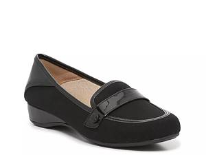 Black loafers best sale size 5.5