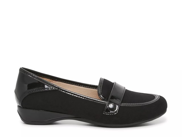 Kelly Katie Danic Loafer