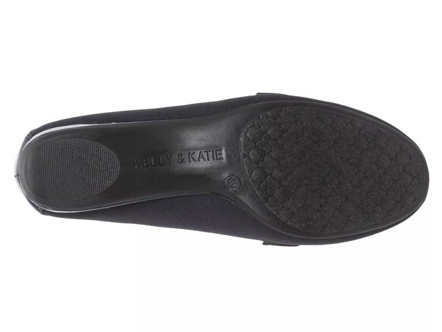 Kelly & discount katie shoes dsw