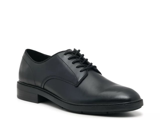 Where are vince camuto shoes made on sale