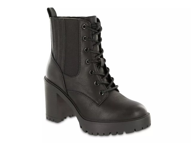 Mia deals booties dsw