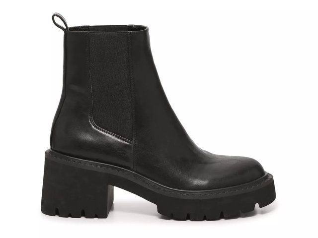 Madden girl shop boots white