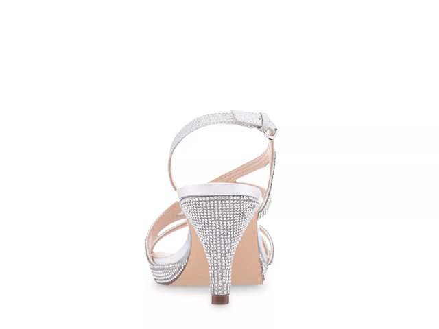 Naturalizer deals nerice sandals