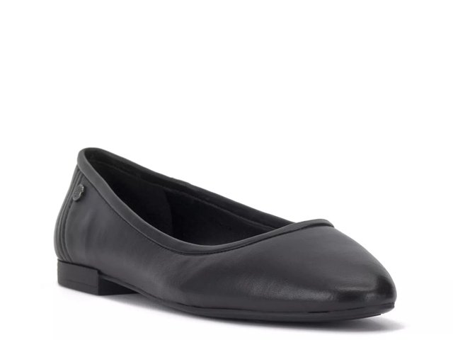Vince Camuto Minndy Flat