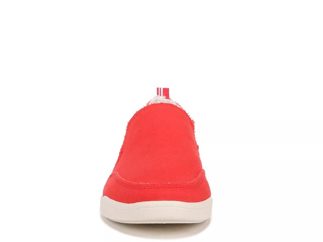 vionic malibu slip on sneaker